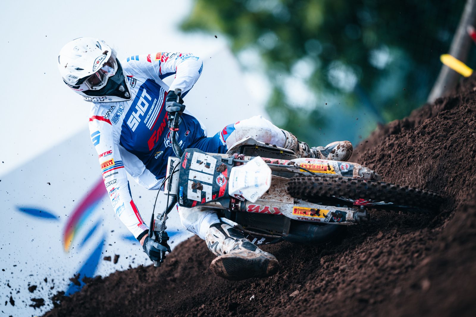 Douwe van Mechgelen pakt top tien plaats in EMX125 in Frankrijk